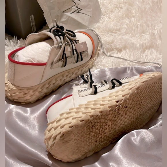 Giuseppe Zanotti women sneakers in size 7 - Picture 4 of 8